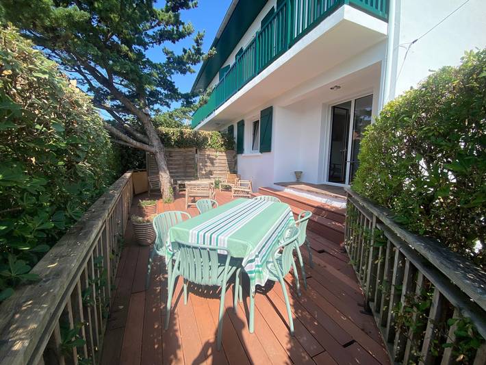 Casa vasca familiar con terraza sur en Sainte-Barbe, playa a pie – Saint-Jean-de-Luz in San Juan de Luz, Region de Bayona
