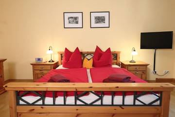 Ferienwohnung für 5 Personen, mit Garten und Terrasse in Wartburg