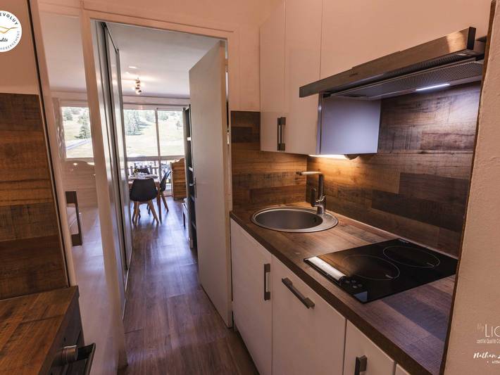 Studio entier, Studio rénové au pied des pistes, 4 pers, balcon, cuisine équipée in Saint-Étienne-en-Dévoluy, Le Dévoluy