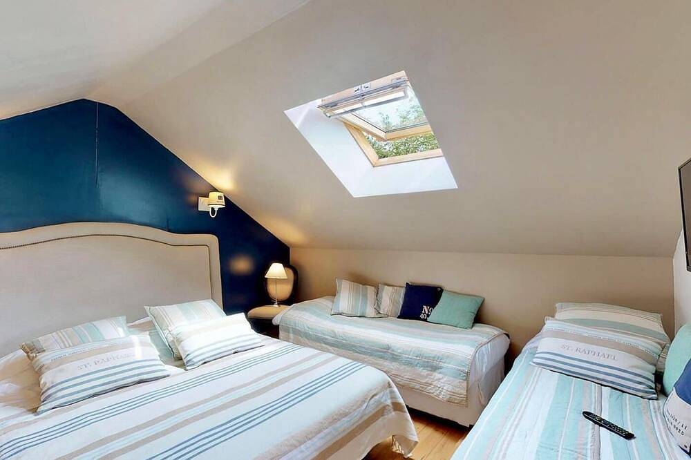 Privatunterkunft · Tamerville · 21 Schlafzimmer · 33 Betten · 15 Badezimmer in Tamerville, Côte de la Déroute