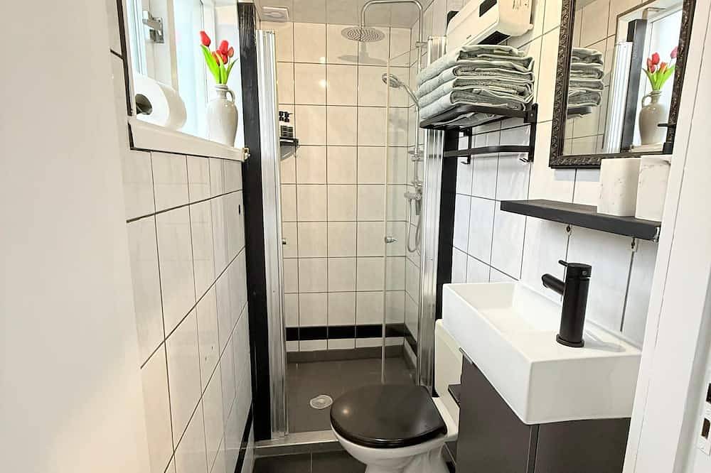 Charming 1-bedroom house in delightful Apeldoorn with Wifi in Apeldoorn, Veluwe