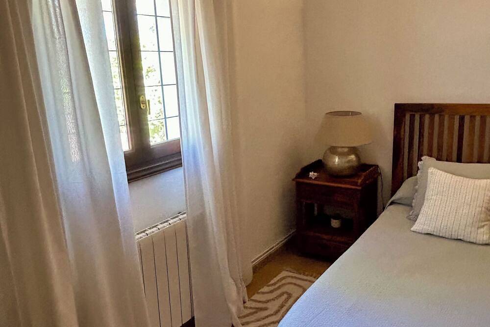 Mooi huis voor 6 personen op het platteland in Sant Carles de Peralta, Santa Eulària des Riu
