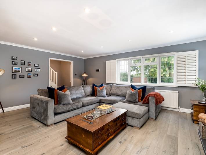 Chilterns Countryside Hideaway with Hot Tub - Pass the Keys in Chiltern Hills