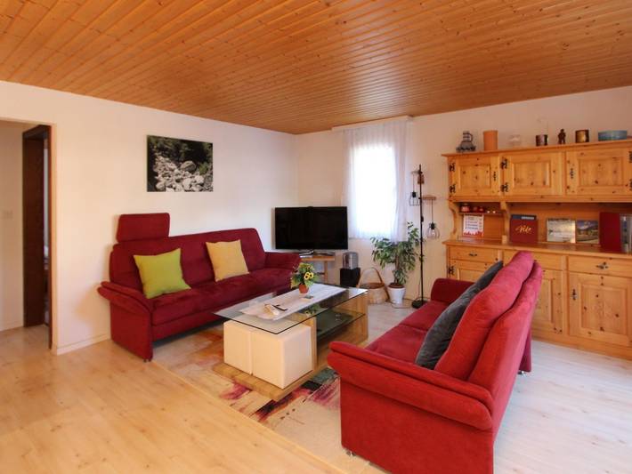 Ganze Ferienwohnung, Soras 16 Reeves - 3.5 Zimmerwohnung -  4 Betten in Surses, Albula
