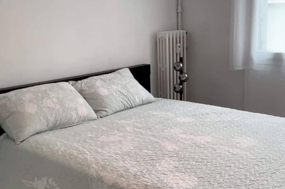 Entire apartment, T3 apartment, downtown Manosque in Manosque, Parc naturel régional du Luberon
