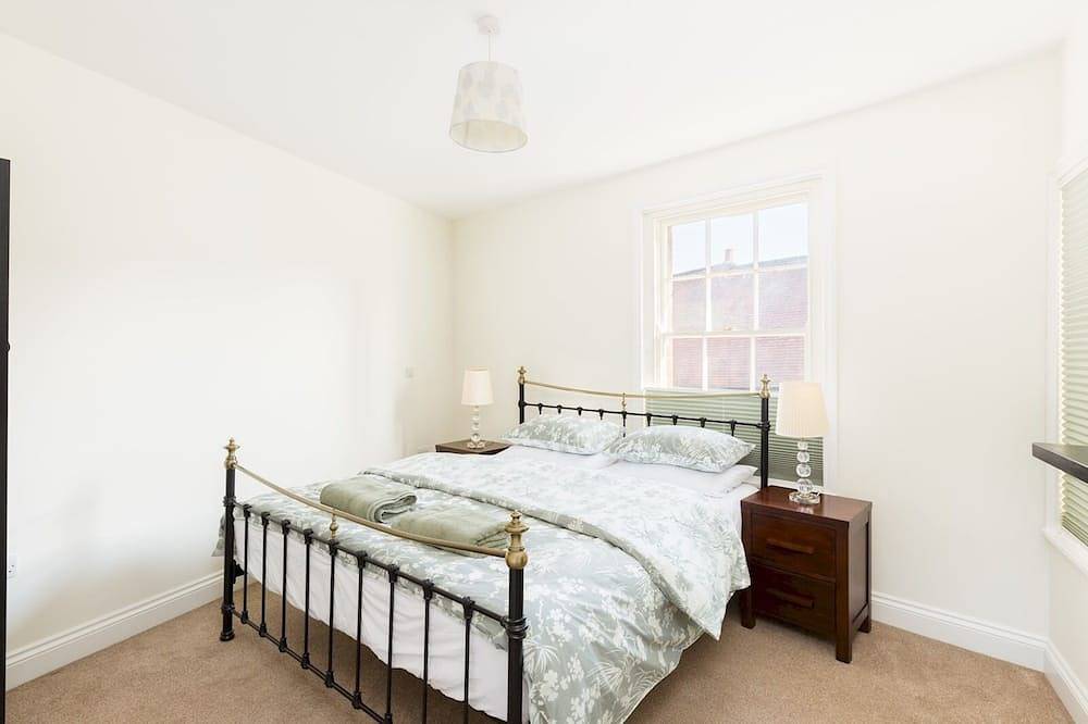 Cv34 4Jd 20 St Nicholas Church Street · Cosy 2 Bed, Central Warwick & Parking | Pass The Keys in Warwick, Warwickshire