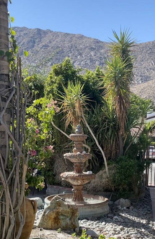 Villa for 4 Guests in Palm Springs, Coachella Valley