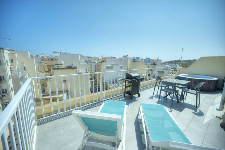 Gîte pour 2 personnes, avec terrasse dans Gzira - 2