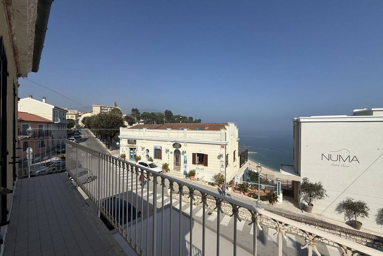 Appartement entier, N312 - Numana: Delightful five-room apartment with sea view in Numana, Riviera del Conero
