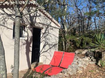 Gîte pour 2 personnes, avec vue ainsi que balcon et jardin à Saint-Alban-Auriolles