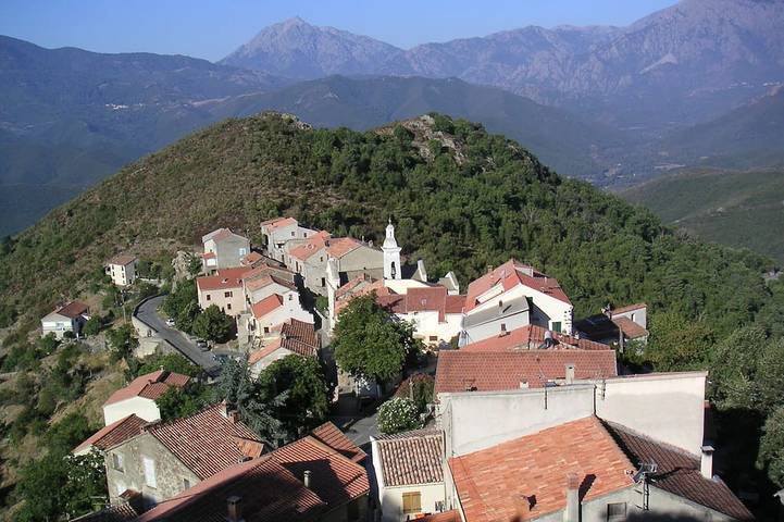 Location de vacances pour 4 personnes, avec balcon à Piedicorte-di-Gaggio