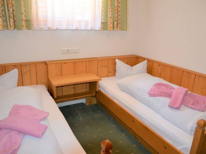 Ferienwohnung für 4 Personen, mit Balkon in Tiroler Oberland - 2