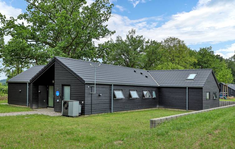 Holiday home for 12 people, with lake view and sauna as well as garden, with pets - 1