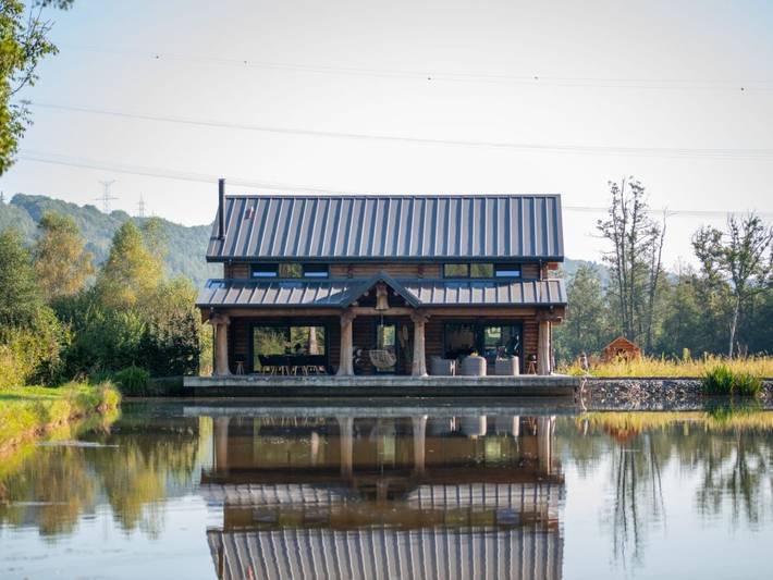 Vakantiehuis voor 8 personen, with tuin and zwembad as well as sauna in Trois-Ponts