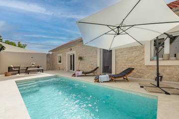 Villa für 6 Personen, mit Terrasse in Dalmatien