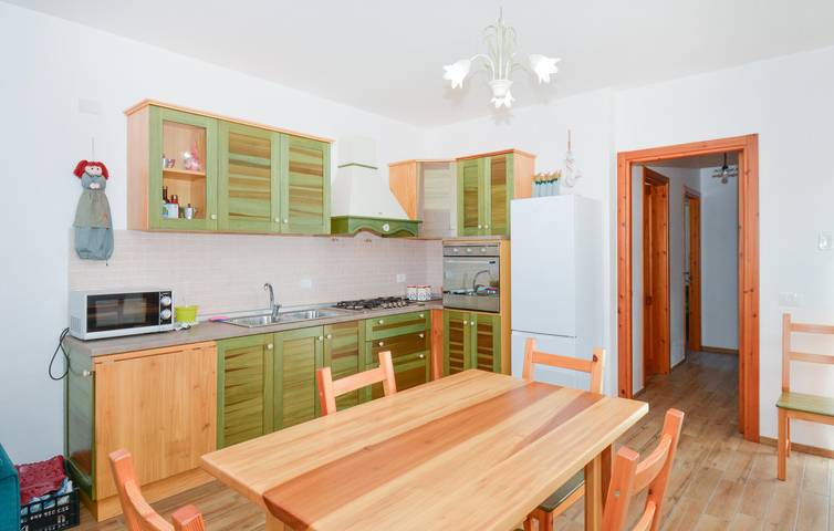 Beachside Retreat with AC, Parking, and Terrace in Spiaggia Santa Maria del Focallo, Pozzallo