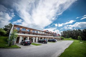 Ferienwohnung für 2 Personen, mit Ausblick und Seeblick sowie Garten und Sauna, mit Haustier am Nationalpark Böhmerwald