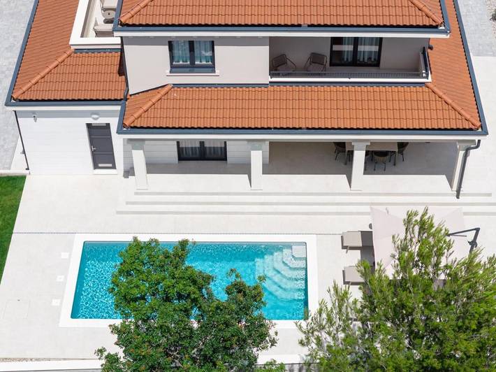 Villa pour 6 personnes, avec Balcon et Terrasse ainsi que Jardin et Piscine à Drage (Pakoštane) - 3