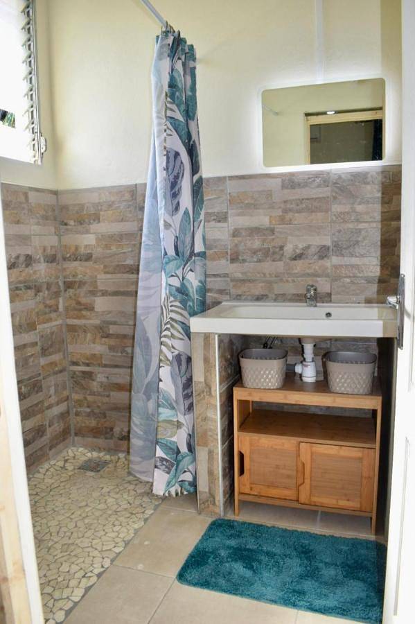 Chambre d’hôte pour 2 personnes, avec terrasse dans Fort-de-France - 3