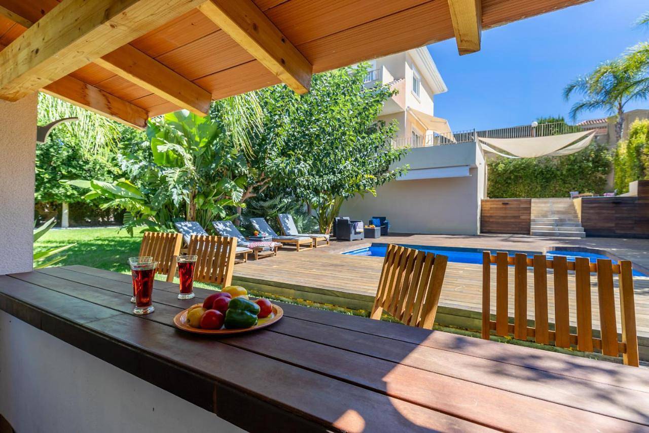 Villa with Private Pool in Busot, Costa Blanca