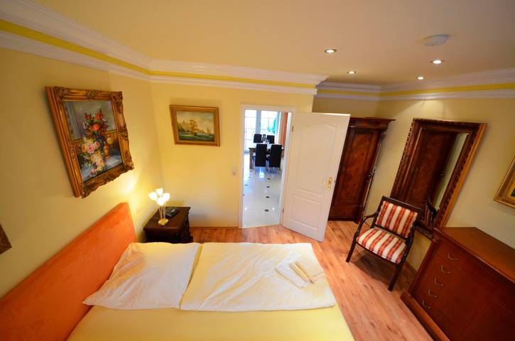 Ferienwohnung für 2 Personen, mit Terrasse und Garten sowie Ausblick in Groß Zicker - 4