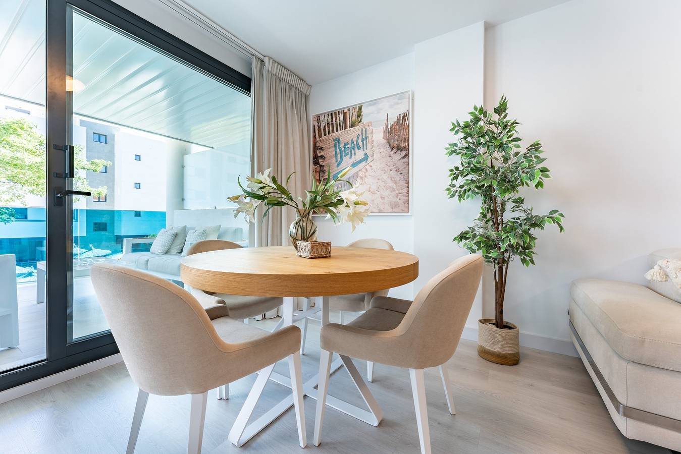 Apartamento inteiro, Apartamento 'Jardines De Las Lagunas' com vista para a montanha, Wi-Fi e ar condicionado in Mijas Costa, Mijas