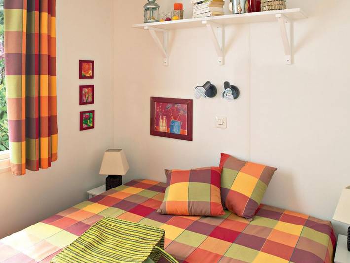 Mobil home pour 6 personnes, avec piscine, animaux acceptés à La Chapelle-Aubareil - 4
