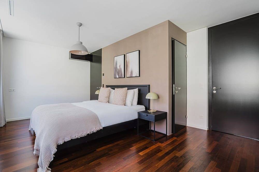 Ganze Wohnung, Blueground | Wiedikon, balcony & elev, nr market in Zürich, Bezirk Zürich