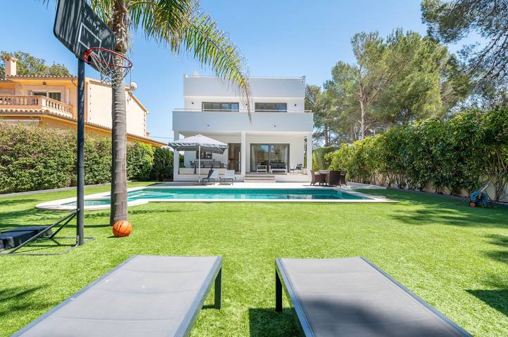 Ferienhaus für 8 Personen, mit Balkon und Whirlpool sowie Garten in El Toro - 2
