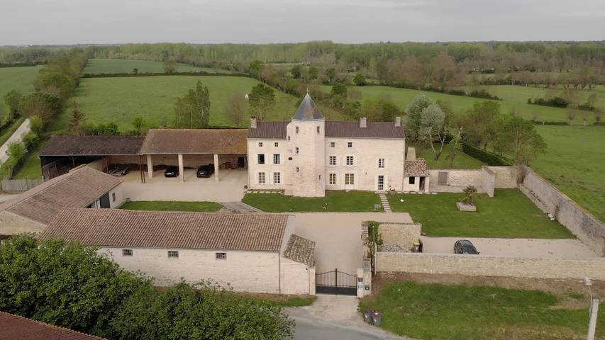 Chambre d’hôte pour 2 personnes, avec Jardin au Parc Naturel Régional du Marais poitevin