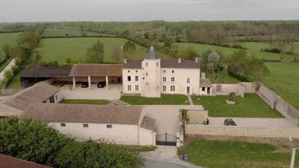 Chambre d’hôte pour 2 personnes, avec jardin dans les Deux-Sèvres
