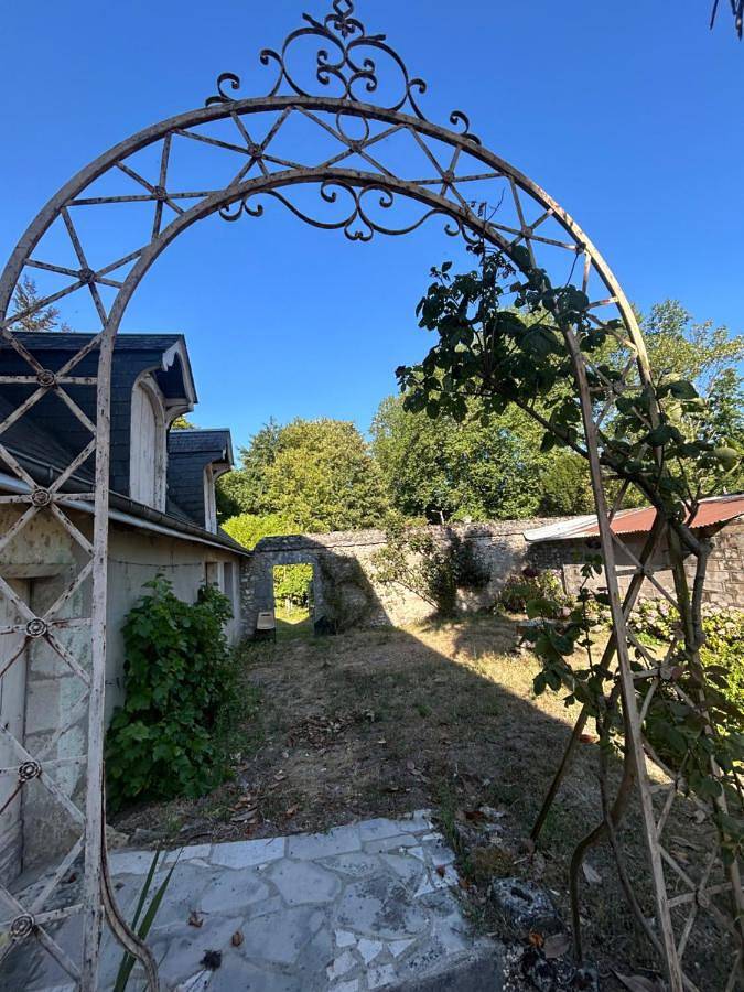 Location de vacances pour 4 personnes, avec Terrasse et Jardin ainsi que Vue sur le lac et Vue à Suèvres - 3