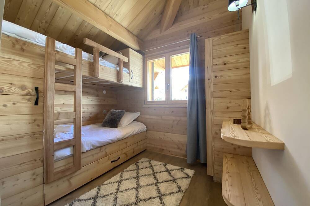 Chalet Panoramique | Vue, Jacuzzi, Sauna, Cheminée, Terrasse | Serre Chevalier in Saint-Chaffrey, Serre Chevalier