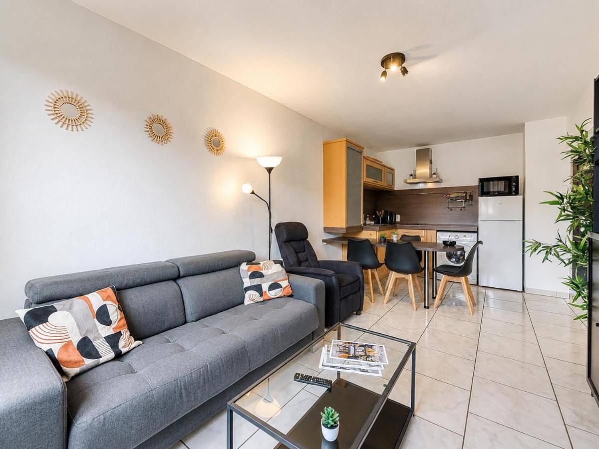 Appartement entier, Le Giérois - Gare - Parking in Gières, Isère