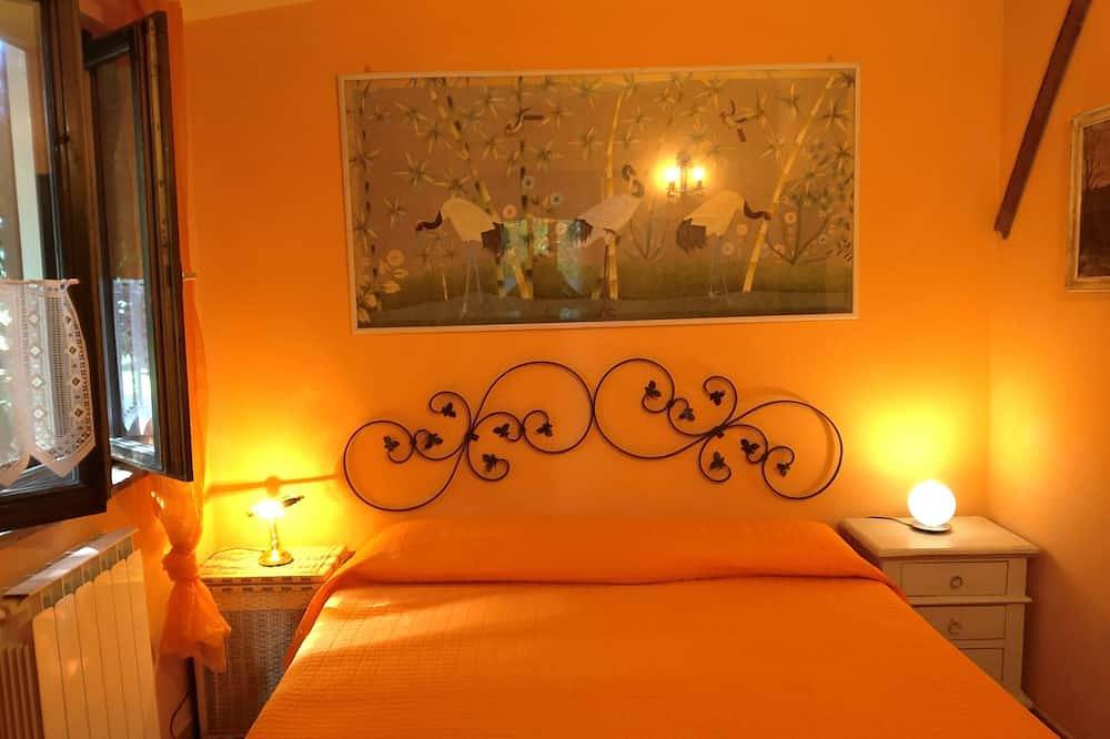 Ganze Wohnung, Anlage für Landhaus für 2 Personen in Urbino, Panoramablick! in Urbino, Pesaro-Urbino