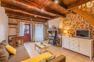 Gîte pour 4 Personnes dans Chevagny-sur-Guye, Région de Charolles, Photo 1