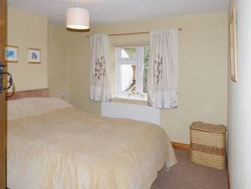 Holiday Rental for 6 People in Gloucestershire, Photo 3