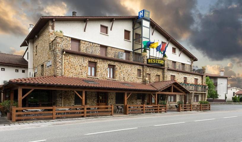 Casa de huéspuedes para 2 personas, con terraza y jardín en Navarra