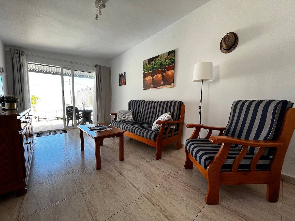 Entire apartment, Lightbooking Agua Garcia Tacoronte con terraza in Tacoronte, North Tenerife