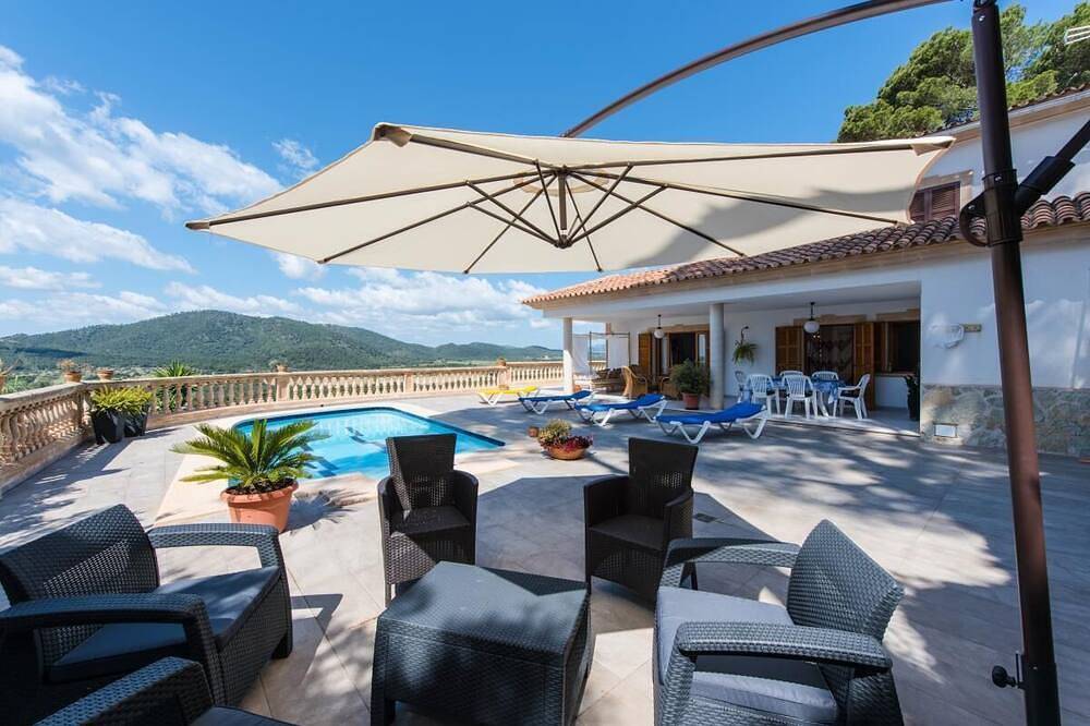 Villa Canyamel – privater Pool & Dachterrasse, ruhige Lage nahe Strand in Canyamel, Capdepera