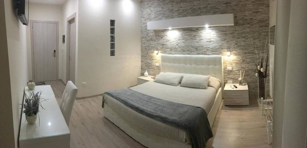 Chambre d’hôte pour 2 personnes, avec Balcon et Vue à Delia (homonymie)