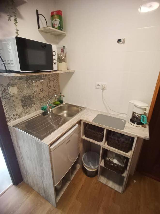 Maison de campagne pour 3 personnes, avec terrasse ainsi que jardin et vue à Castro-Urdiales - 4