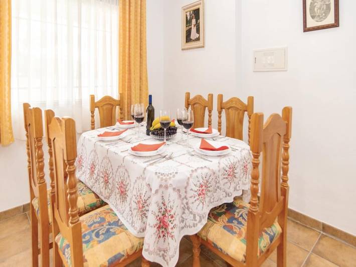 Casa de vacaciones para 6 personas, con Terraza y Piscina en Parque Natural Sierras Subbéticas - 3