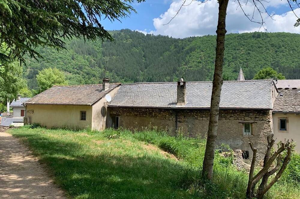 Maison avec vue sur le château in Florac-Trois-Rivières, Parc national des Cévennes