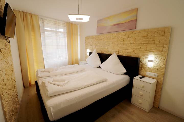 Ganze Ferienwohnung, Kurhotel Schluchsee App. 1003 - Feriennest Schluchsee - Indoorpool und Sauna in Schluchsee Ort, Schluchsee
