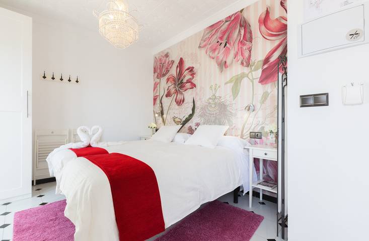 Bed and Breakfast 'El Cisne' with Sea View, Wi-Fi and Air Conditioning in Cómpeta, Málaga Province