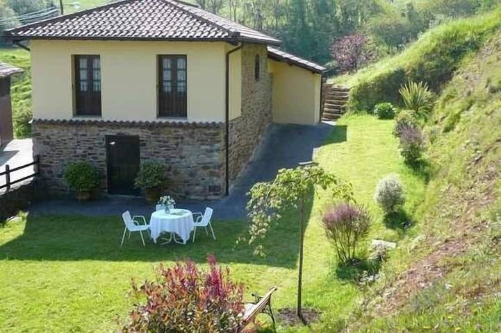 Gîte pour 5 personnes, avec Balcon et Jardin