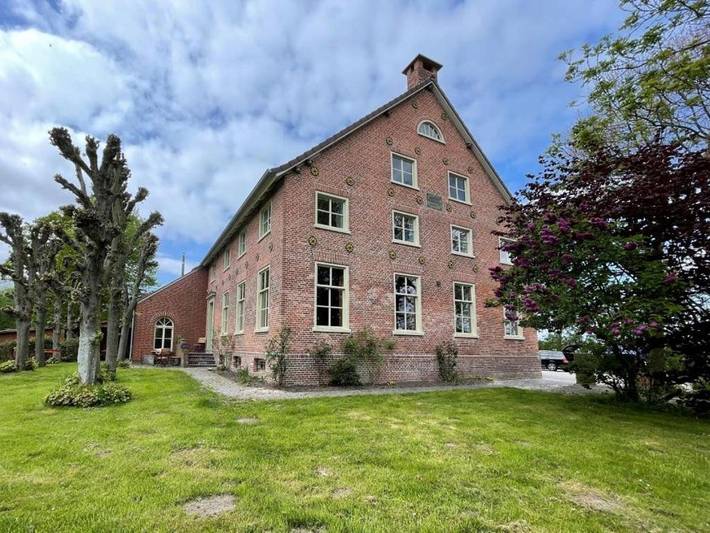 Ferienwohnung für 5 Personen, mit Terrasse und Garten sowie Ausblick in Neuwesteel
