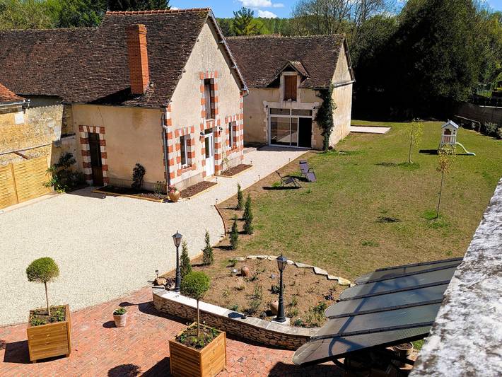 Gîte pour 12 personnes, avec Terrasse et Jardin dans Parly