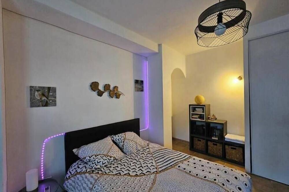 Superbe Chambre Tout Confort in Béziers, Côte d'Améthyste